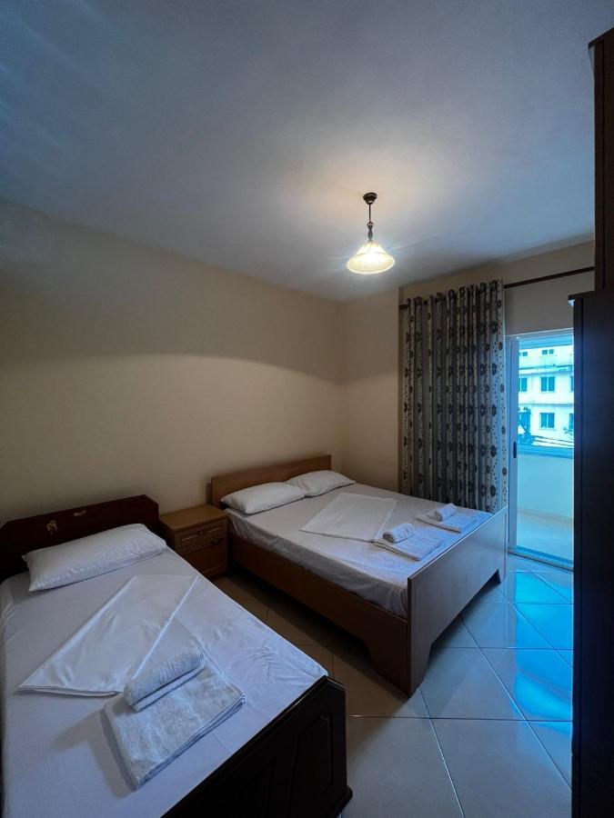 City Center Apartment Saranda Exteriör bild